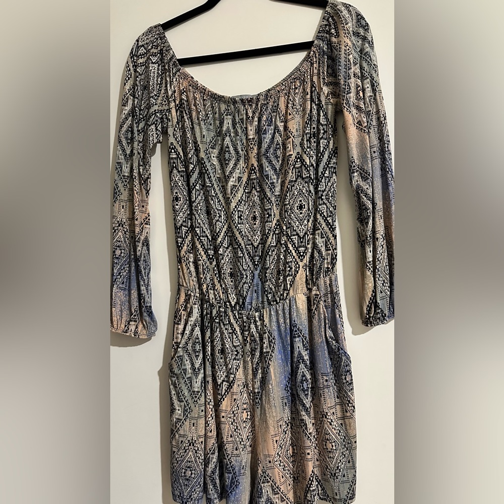 ❤️ EUC Small Tart Romper